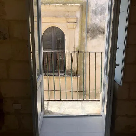 Odegos Monolocali Vico Sant'antonio *