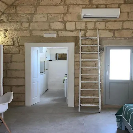 Odegos Monolocali Vico Sant'antonio Holiday home *