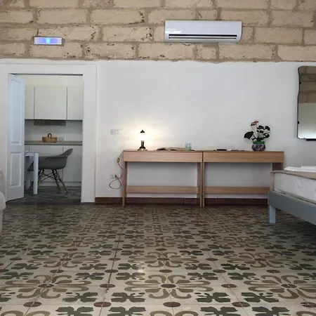 Odegos Monolocali Vico Sant'antonio Holiday home Carpignano Salentino