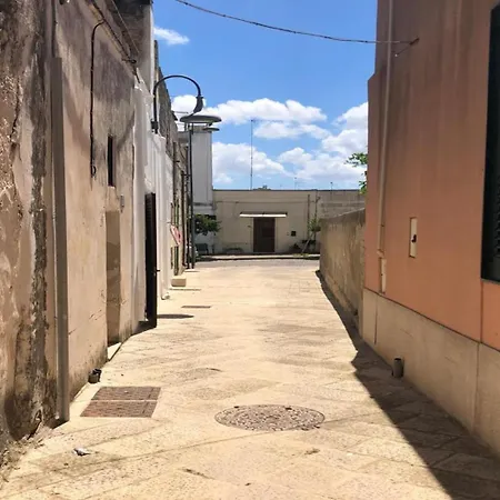 Odegos Monolocali Vico Sant'antonio * Carpignano Salentino