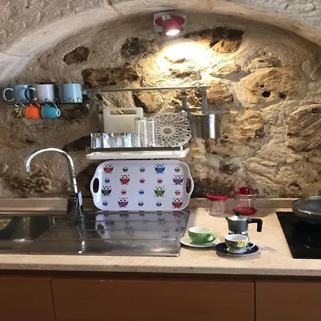 Odegos Monolocali Vico Sant'antonio *