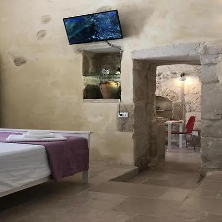 Odegos Monolocali Vico Sant'antonio