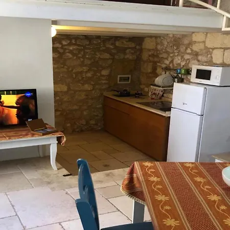 Odegos Monolocali Vico Sant'antonio Holiday home