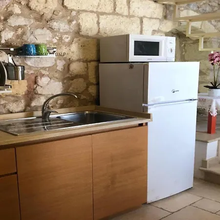 Odegos Monolocali Vico Sant'antonio Holiday home