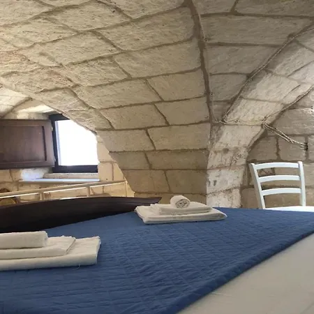 Holiday home Odegos Monolocali Vico Sant'antonio *