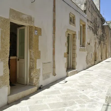 Odegos Monolocali Vico Sant'antonio Holiday home