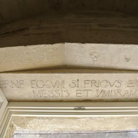 Odegos Monolocali Vico Sant'antonio